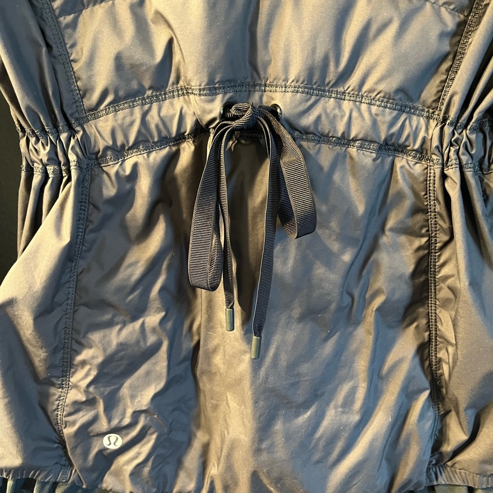 Lululemon Spring Fling Down jacket - Picture 6 of 10